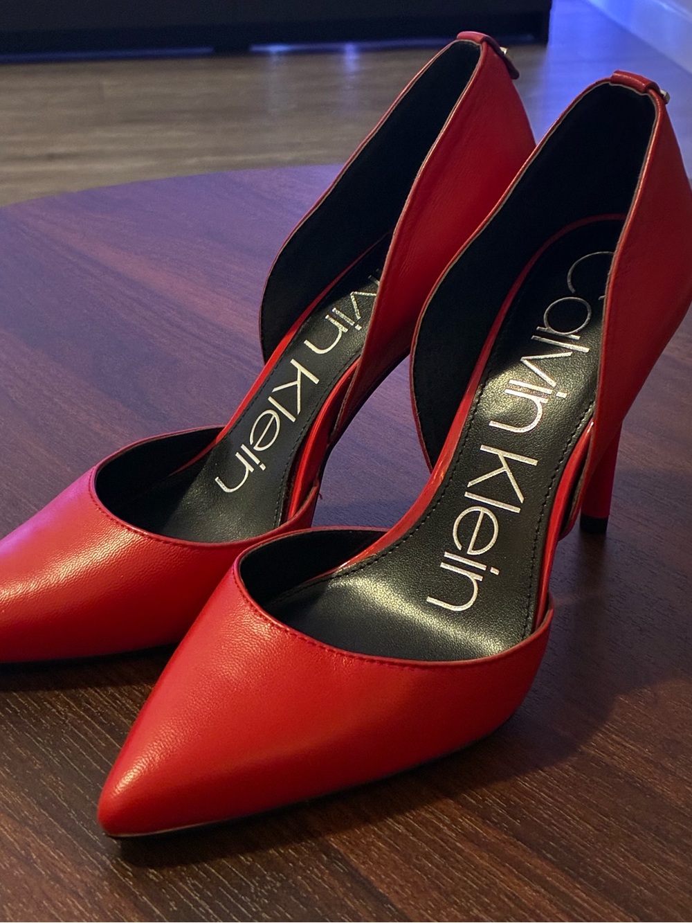Calvin Klein Red Pumps Classy Elegant Heels Size 6 – Like New